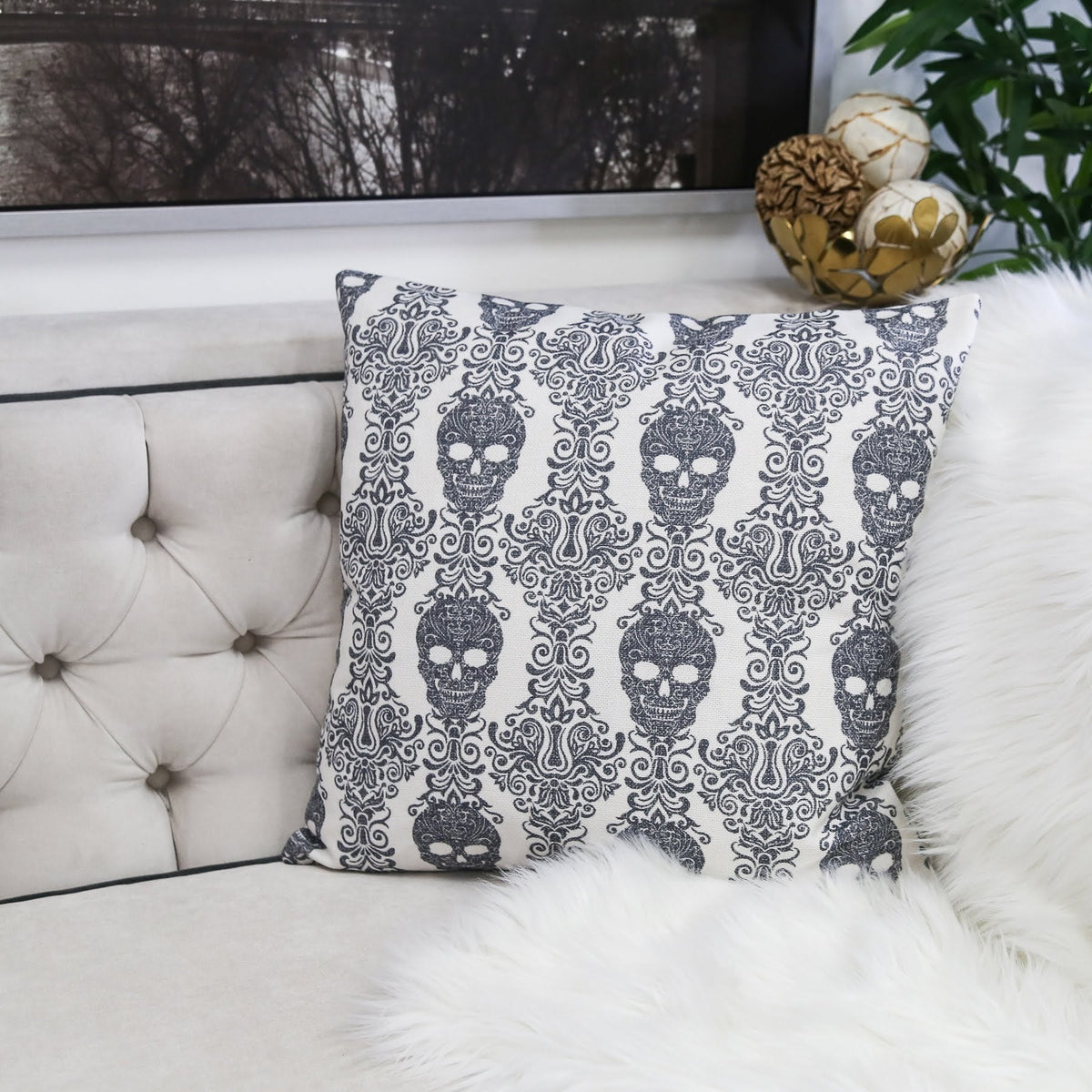 Gothic Damask Skull Throw Pillow – 20"