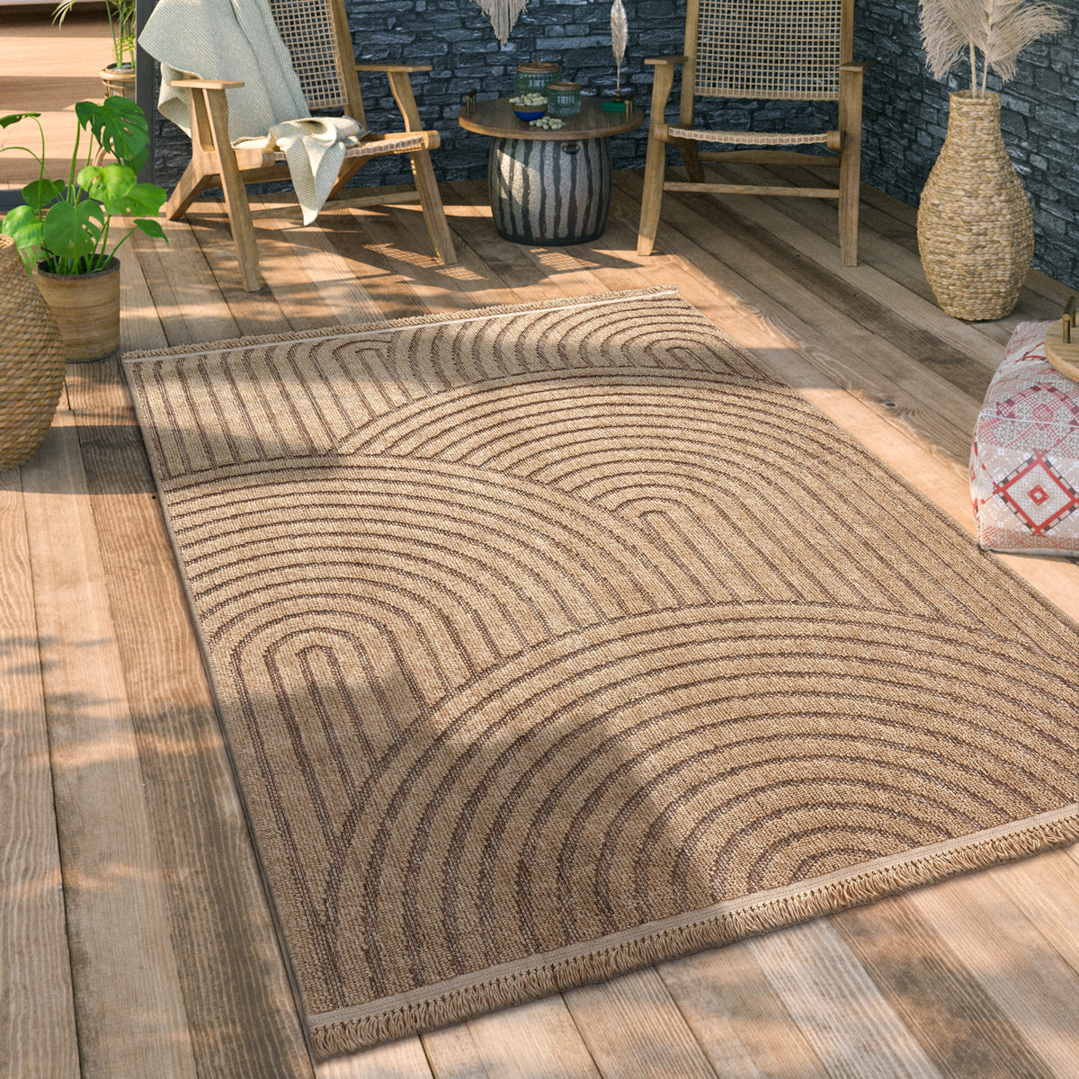 Beige indoor/outdoor patio rug from the Cologne collection