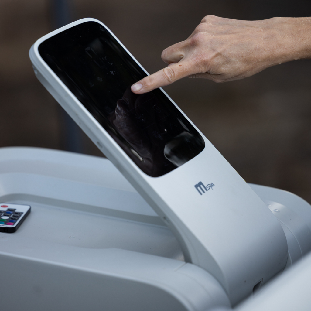 MSpa Oslo 6-Person Rigid Hot Tub & Spa