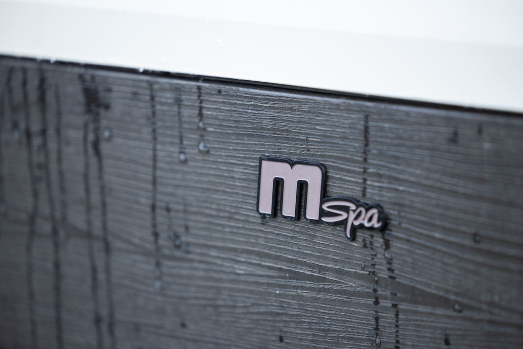 MSpa Oslo 6-Person Rigid Hot Tub & Spa