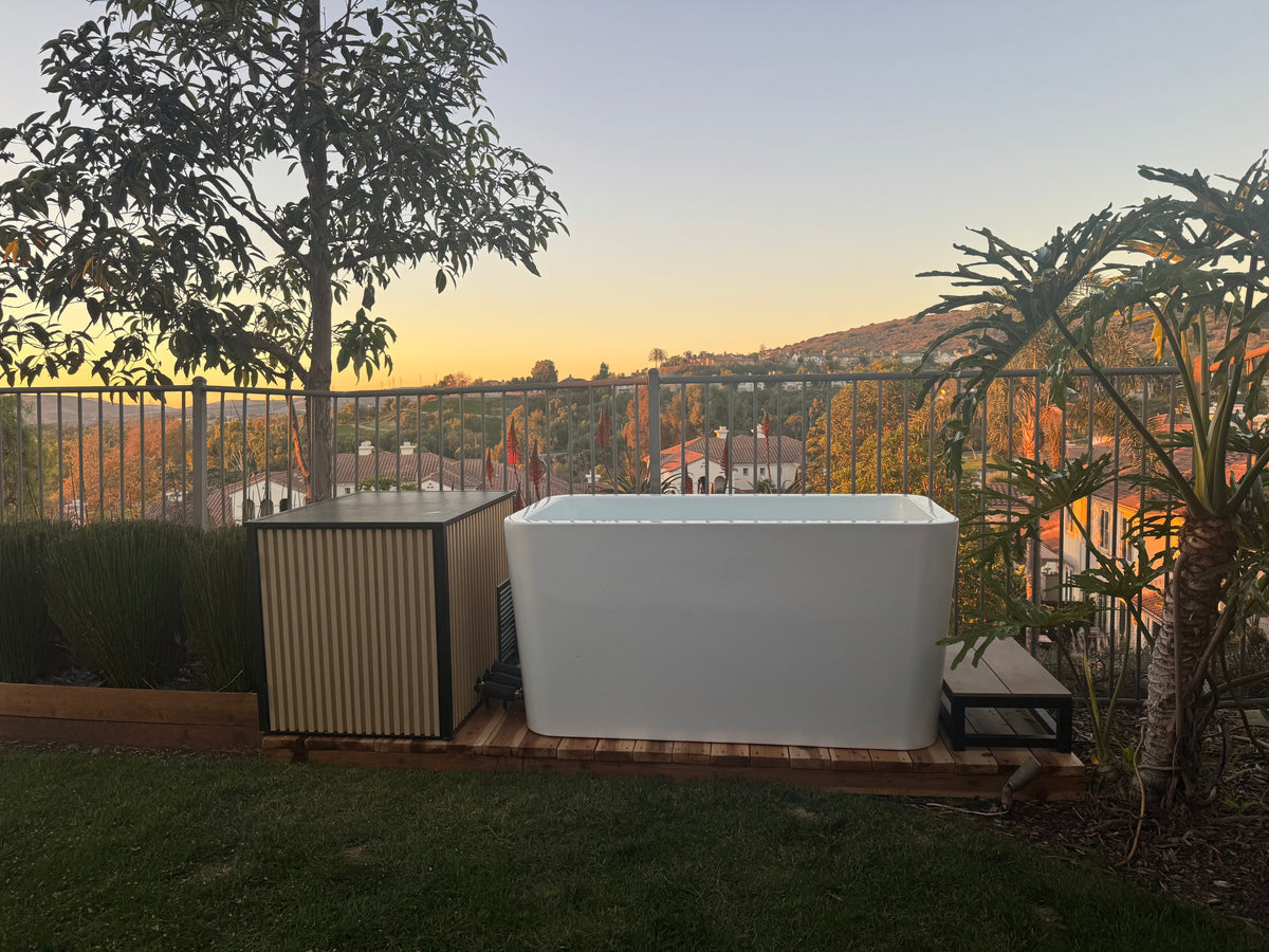RevX Acrylic X Tub Cold Plunge with LUX Chiller & Filtration
